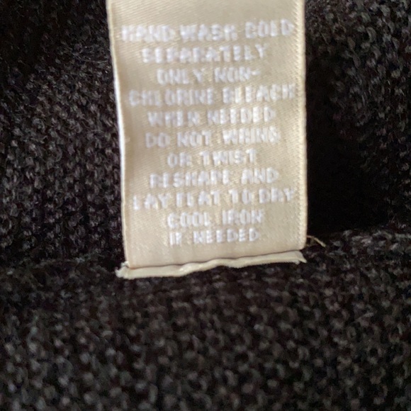 Joan Vaas Wool Blend Poncho Sweater NeverUsed - Picture 7 of 7